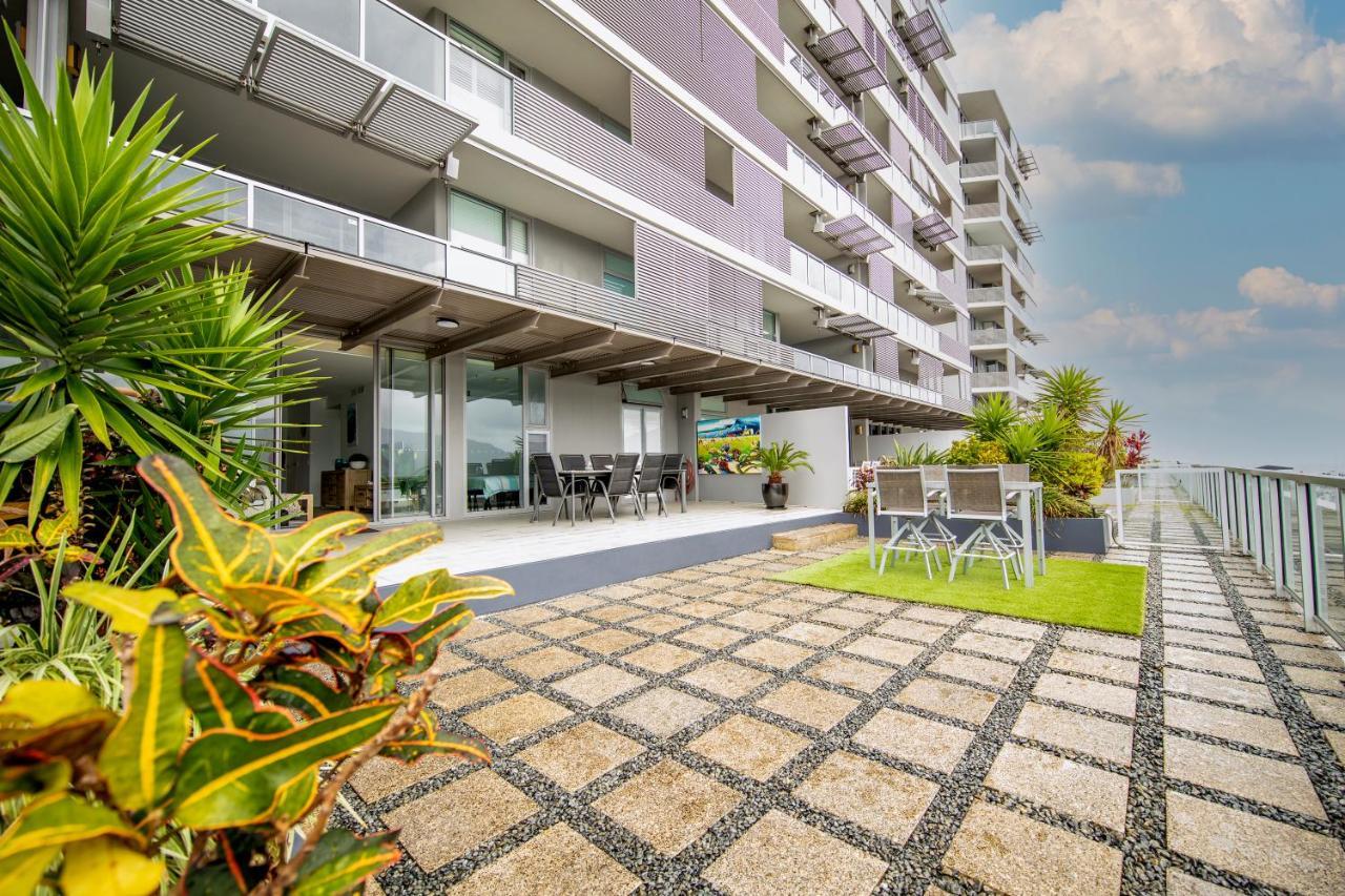 Cairns Waterfront Luxury At Harbourlights Διαμέρισμα Εξωτερικό φωτογραφία